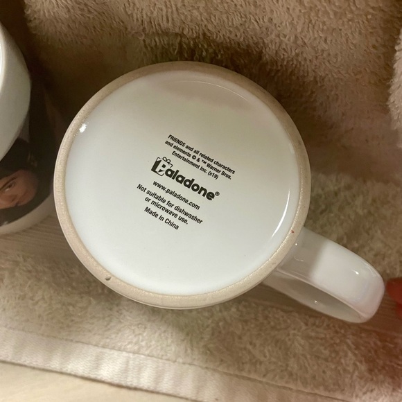 Friends TV Series Mug Set - Black and White - Picture 5 of 8